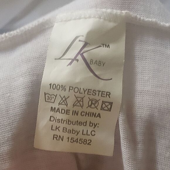 5/$25 Football Onesie 6 months - Picture 2 of 2